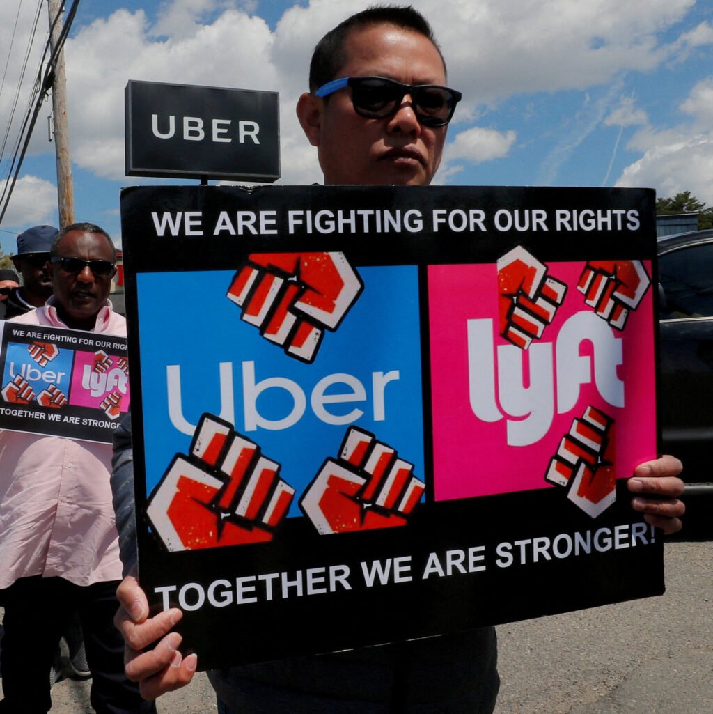 Uber and Lyft Drivers in Massachusetts Win Right to Unionize